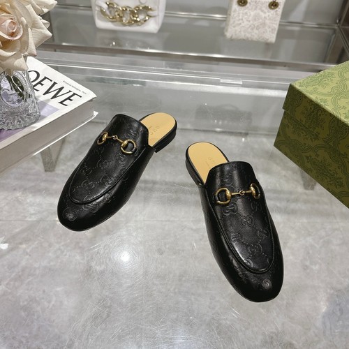 グッチ スリッパ