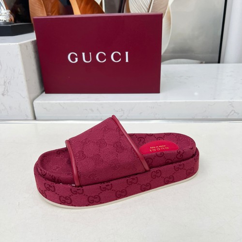 グッチ スリッパ