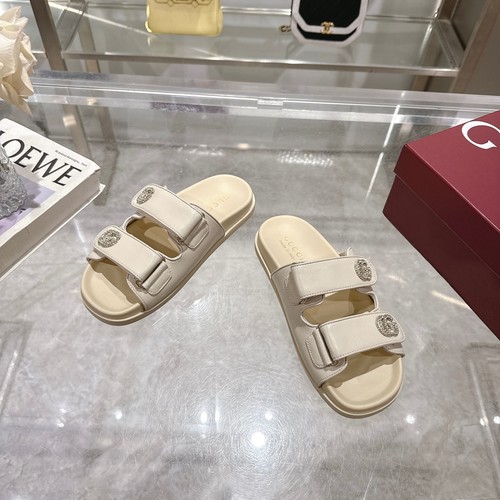 グッチ スリッパ