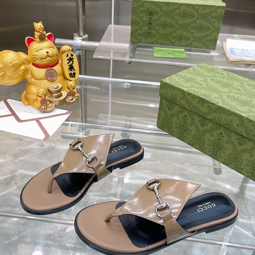 グッチ スリッパ