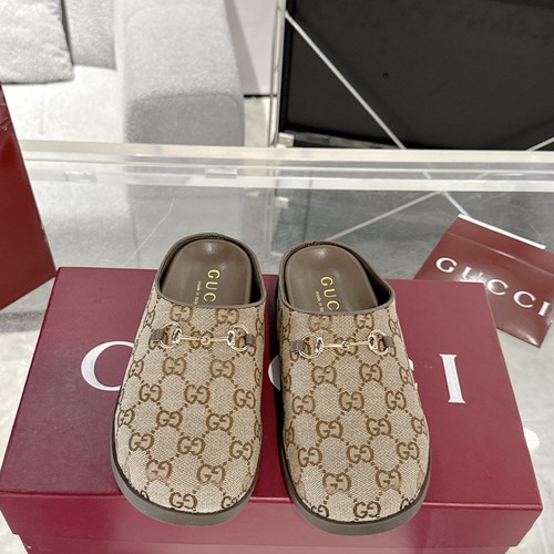 グッチ スリッパ