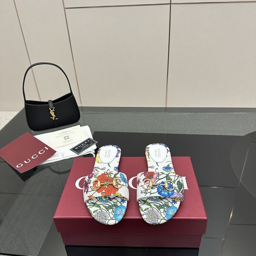 グッチ スリッパ