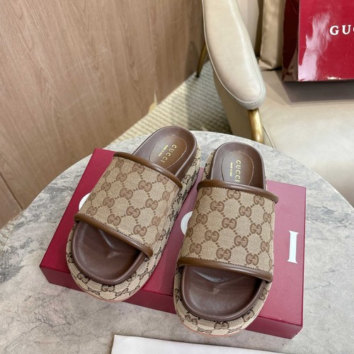 グッチ スリッパ
