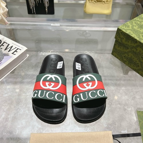 グッチ スリッパ