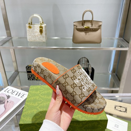 グッチ スリッパ