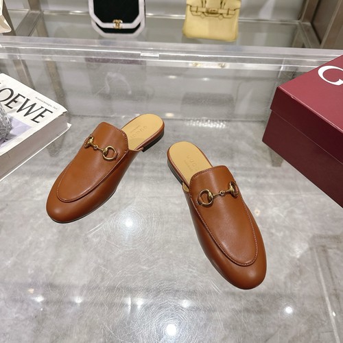 グッチ スリッパ