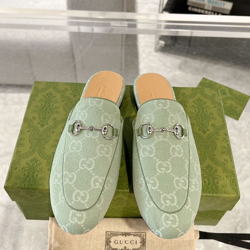 グッチ スリッパ