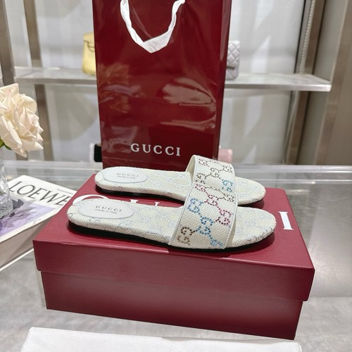 グッチ スリッパ