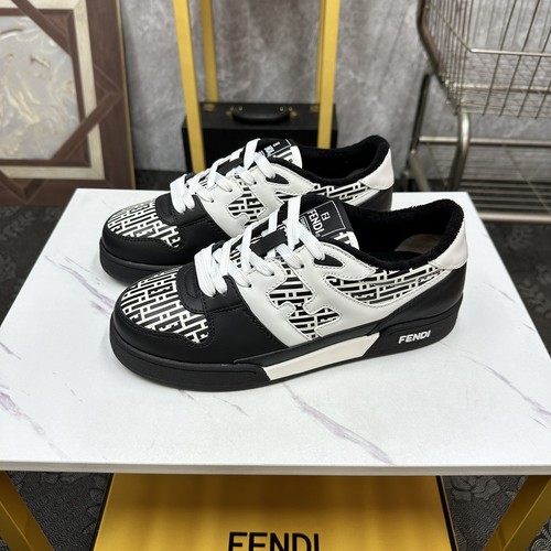 フェンディ 靴
