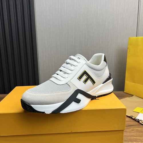 フェンディ 靴