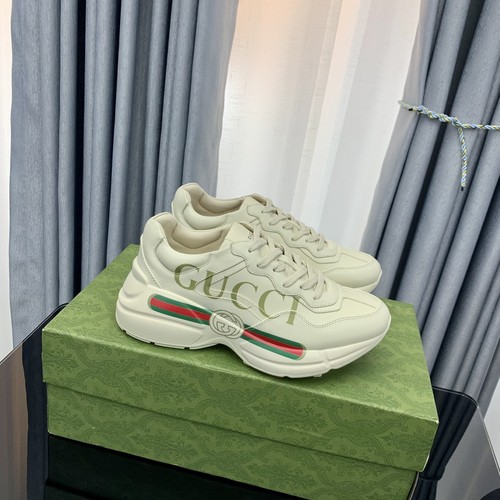 グッチ スニーカー