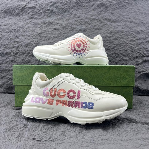 グッチ スニーカー