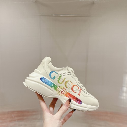 グッチ スニーカー
