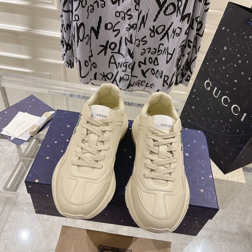 グッチ スニーカー