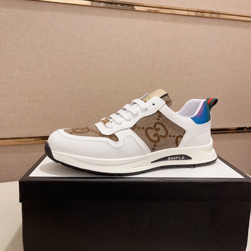 グッチ スニーカー