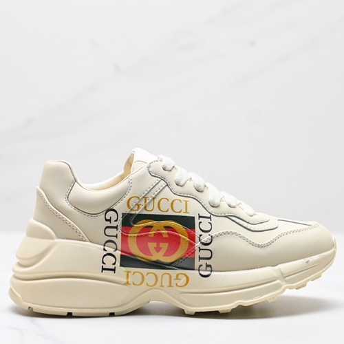 グッチ スニーカー