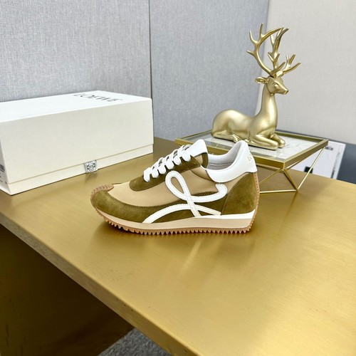 ロエベ スニーカー