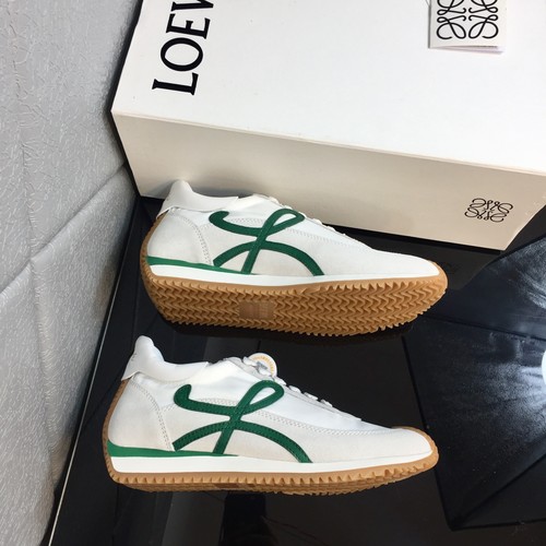 ロエベ スニーカー