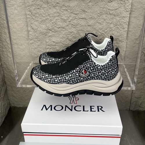 モンクレール 靴