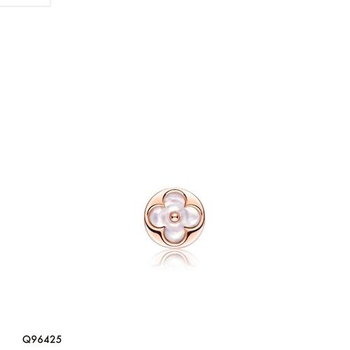 ルイヴィトン ピアス