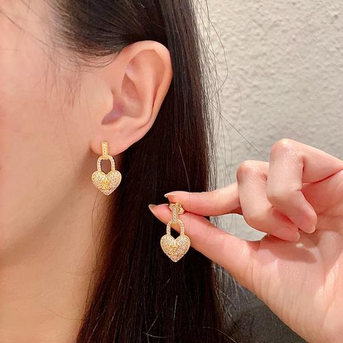ルイヴィトン ピアス