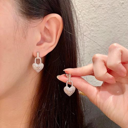 ルイヴィトン ピアス