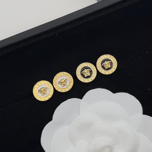 ヴェルサーチ ピアス
