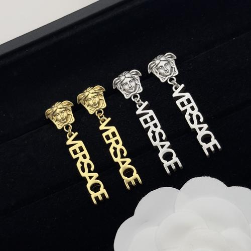 ヴェルサーチ ピアス