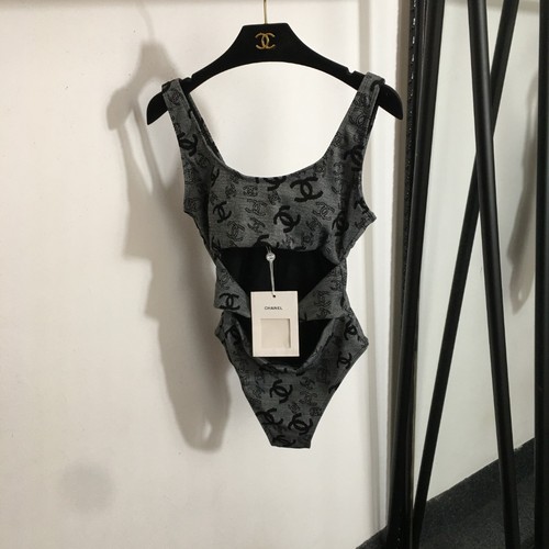 シャネル 水着